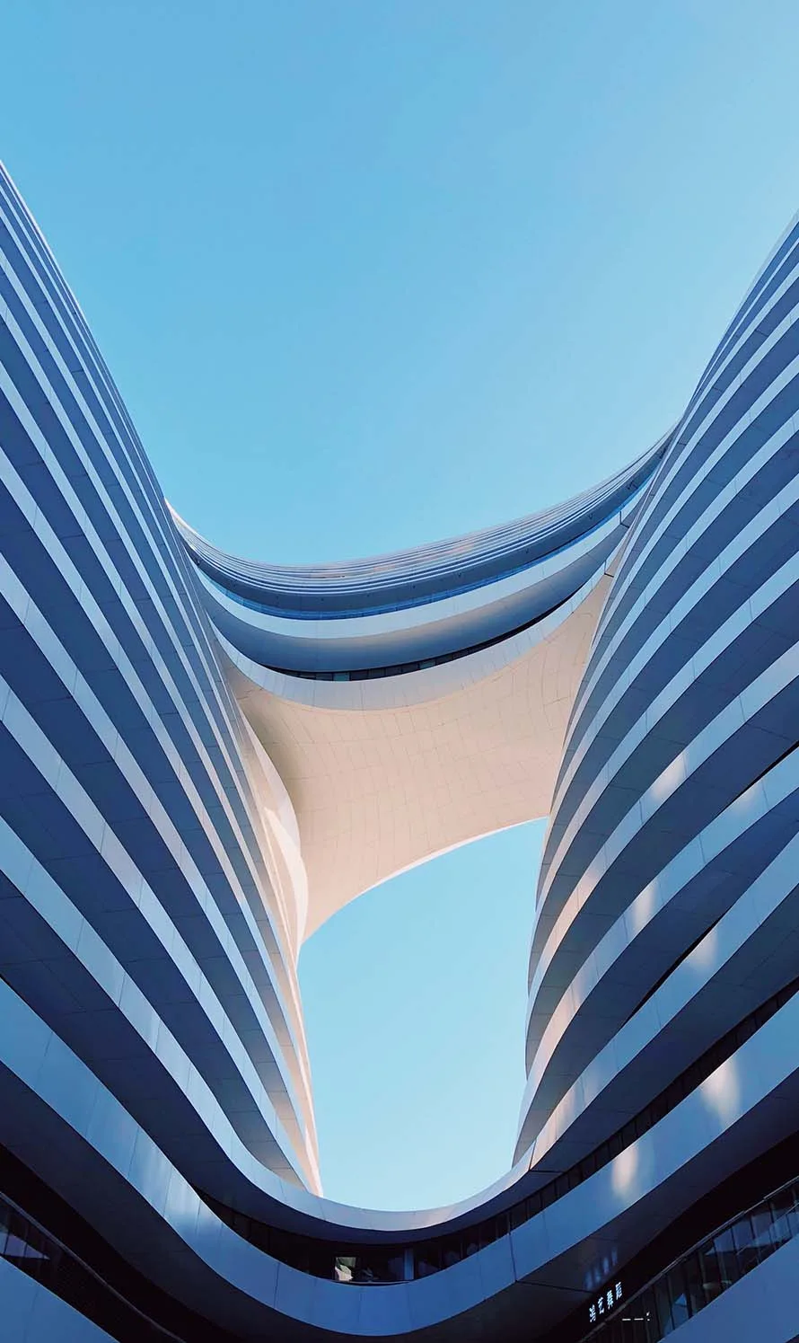 Sky Hotel - 开云体育下载